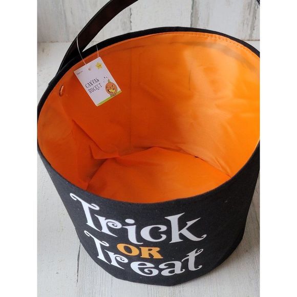 Halloween trick or treat canvas basket accessory decor - Picture 3 of 9